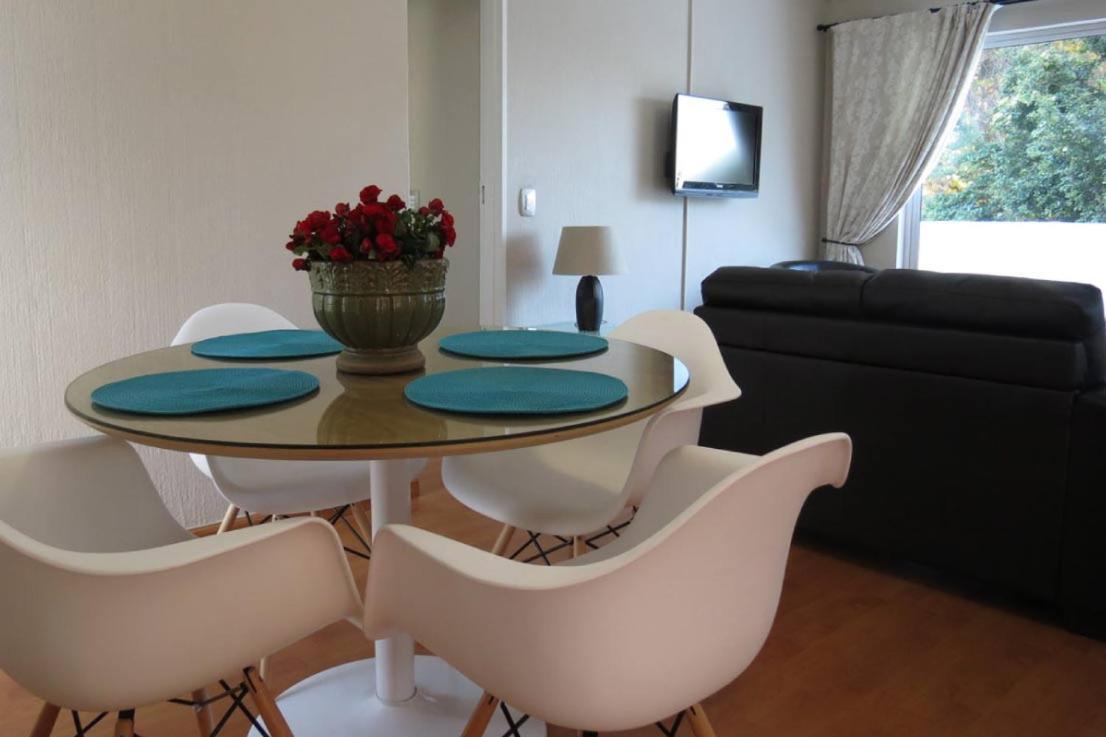 Daisy St -One Bedroom Apartment Йоханнесбург Экстерьер фото